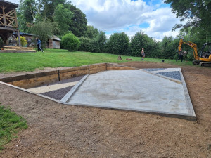 Photo de galerie - Creation d’un terrain de pétanque avec une forme originale mais agréable 