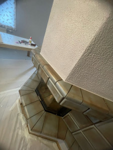 Photo de galerie - Cheminé couleur taupe fini 