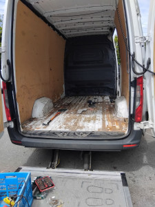 Photo de galerie - Bricolage et multi services