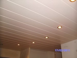 Photo de galerie - réfection plafond couloir +éclairage par spots encastrés