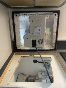 Photo de galerie - Découpage pour pose de la plaque a induction 