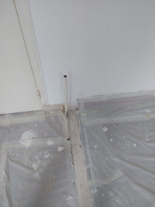 Photo de galerie - Installation radiateur tuyauterie création radiateur et l'arrivée d'eau chaude et froide