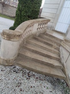 Photo de galerie - Terrasse en pierre naturelle (hôtel du 19 ème siècle) 