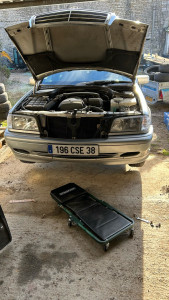 Photo de galerie - Entretien complet sur une Mercedes w202