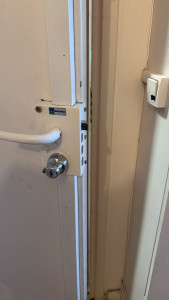 Photo de galerie - Pose de serrure 