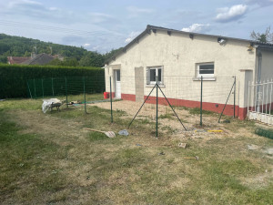 Photo de galerie - Création d’une clôture souple pour délimiter un terrain 