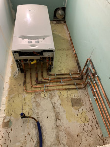 Photo de galerie - Dépose ancien chaudière pose une nouvelle chaudière modification de toutes les tuyauterie sortie cheminée 
