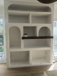 Photo de galerie - Bibliothèque en siporex sur mesure réaliser de A a Z 