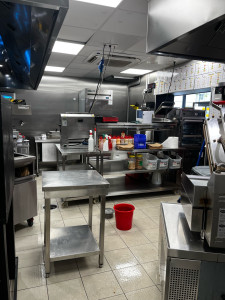 Photo de galerie - Nettoyage restaurant Chicken Street - 2 b 