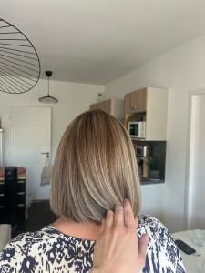 Photo de galerie - Balayage + patine + coupe et brushing