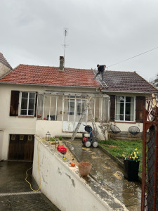 Photo de galerie - Lavage toiture avant/après 