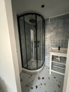 Photo de galerie - Modifications d’un salle de bain remplacement de la baignoire par un douche avecmodification de la plomberie