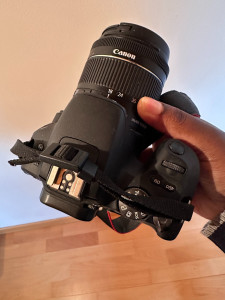 Photo de galerie - Canon EOS 650D + objectif EF-S 18-55mm