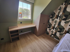 Photo de galerie - Bureau et meuble penderie MDF brut pour une finition peinture 