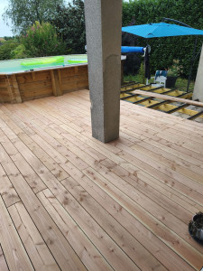Photo de galerie - Pose d'une terrasse bois surélevée 68 m2 