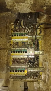 Photo de galerie - Tableau avant changement, c'était nécessaire...