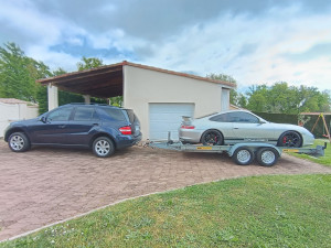 Photo de galerie - Transport d'une Porsche 911 pour le circuit.