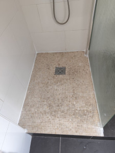 Photo de galerie - Refaire joint de salle de bain 
