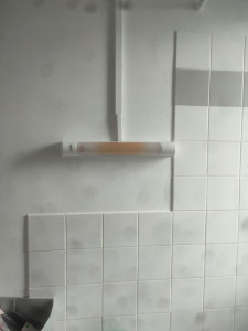 Photo de galerie - Avant la pose d'un miroir LED