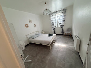 Photo de galerie - Chambre lits fait changement de drap poussière et sols 