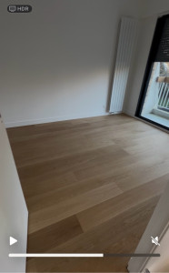 Photo de galerie - Pose du parquet colle
