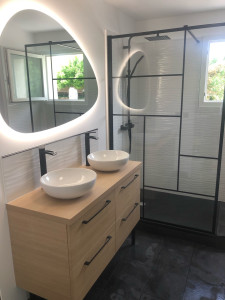 Photo de galerie - Création complète d’une salle de bain transformation de la baignoire en douche à l’italienne