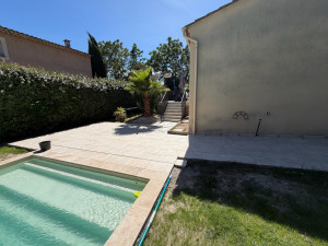 Photo de galerie - C travertin antidérapant 