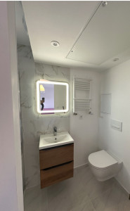 Photo de galerie - Poser toilette suspendu 