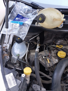 Photo de galerie - Remplacement vase d'expansion Renault Captur 