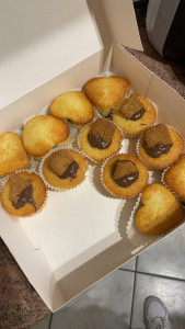 Photo de galerie - Gâteau Nutella , coeur avec kinder fondant a l'intérieur 
