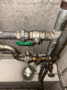 Photo de galerie - Remplacement vanne pied de colonne 