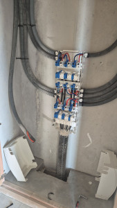 Photo de galerie - Reliage de câble 
