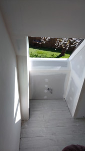 Photo de galerie - Soubassement de velux placo et bande