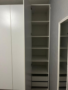 Photo de galerie - Montage d'une penderie 