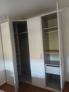Photo de galerie - Montage d'une armoire 