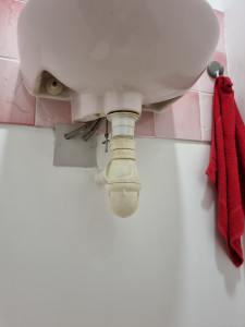 Photo de galerie - Débouchage siphon d'un lavabo
