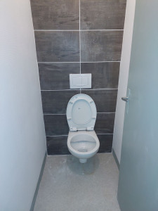Photo de galerie - Pose wc suspendu 
