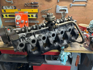 Photo de galerie - Culasse sur un Nissan patrol y60 