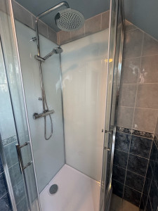 Photo de galerie - Pose d une douche 