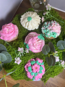 Photo de galerie - Cupcakes en forme de fleurs