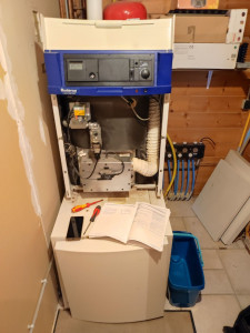 Photo de galerie - Chaudière gaz Budérus en dépannage.