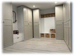 Photo de galerie - Aménagement d'un garage, Sol PVC, Plafond en placo et pose de spots puis montage de meubles