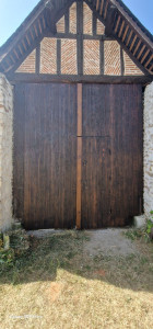 Photo de galerie - Création porte dans porte de grange avec application d'un saturateur teinté 