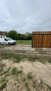 Photo de galerie - Coulage d’une dalle pour ensuite monter un mure pour une séparation 
