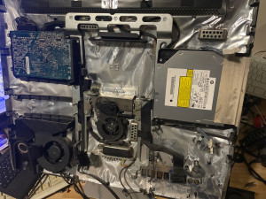 Photo de galerie - Restauration ancien imac avec disk ssd