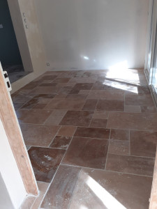 Photo de galerie - Pose de travertin 