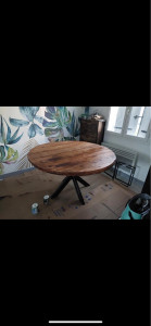 Photo de galerie - Table ronde 130 cm effet vieillit 