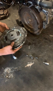 Photo de galerie - Remplacement embrayage et volant moteur sur une KIA I20