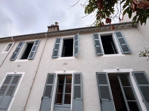 Photo de galerie - Peinture et réparation volet 