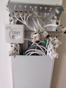 Photo de galerie - Raccordement de tableau informatique 